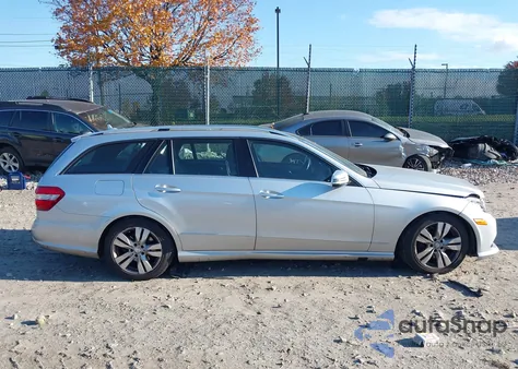 2011 Mercedes-Benz E 350 4Matic z USA, uszkodzony, nr VIN WDDHH8HBXBA497321